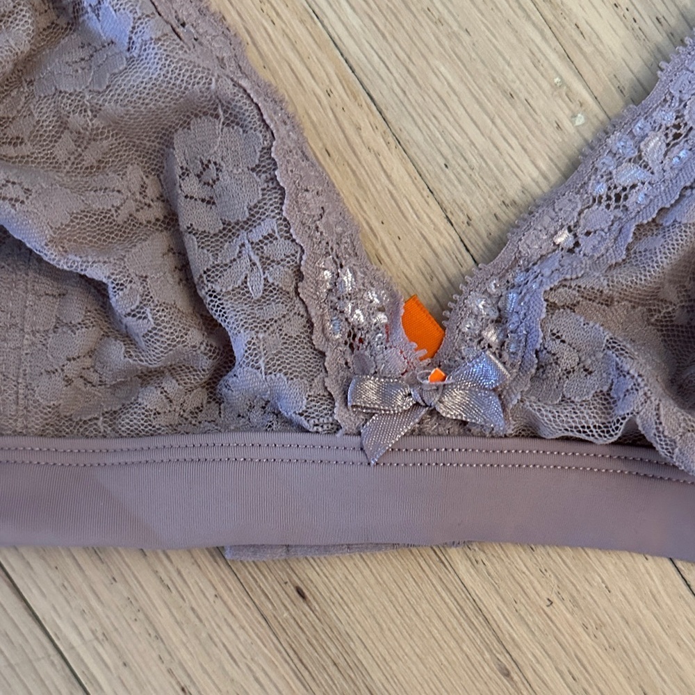 Joe Fresh Lace Bralette in Mauve - Large - Picture 4 of 7